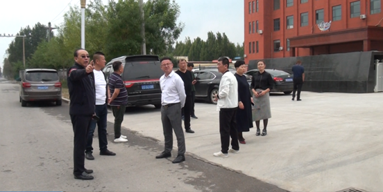 天津振兴伟业财务有限公司总经理杨振伟一行来百枣纲目参观考察