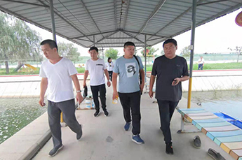 夏津县水产站站长唐元凯一行 走进恒运能源集团旗下农业产业清洋湖科技有限公司参观考察