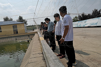 德州市委办公室副主任任威一行莅临恒运能源集团旗下农业产业清洋湖考察调研