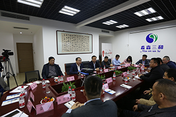 德州市政府驻津办主任郑军、恒运能源集团董事局主席、天津山东德州商会会长李长云走访会员单位