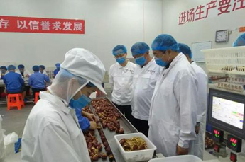 恒运能源集团董事局主席李长云看望慰问坚守岗位一线职工