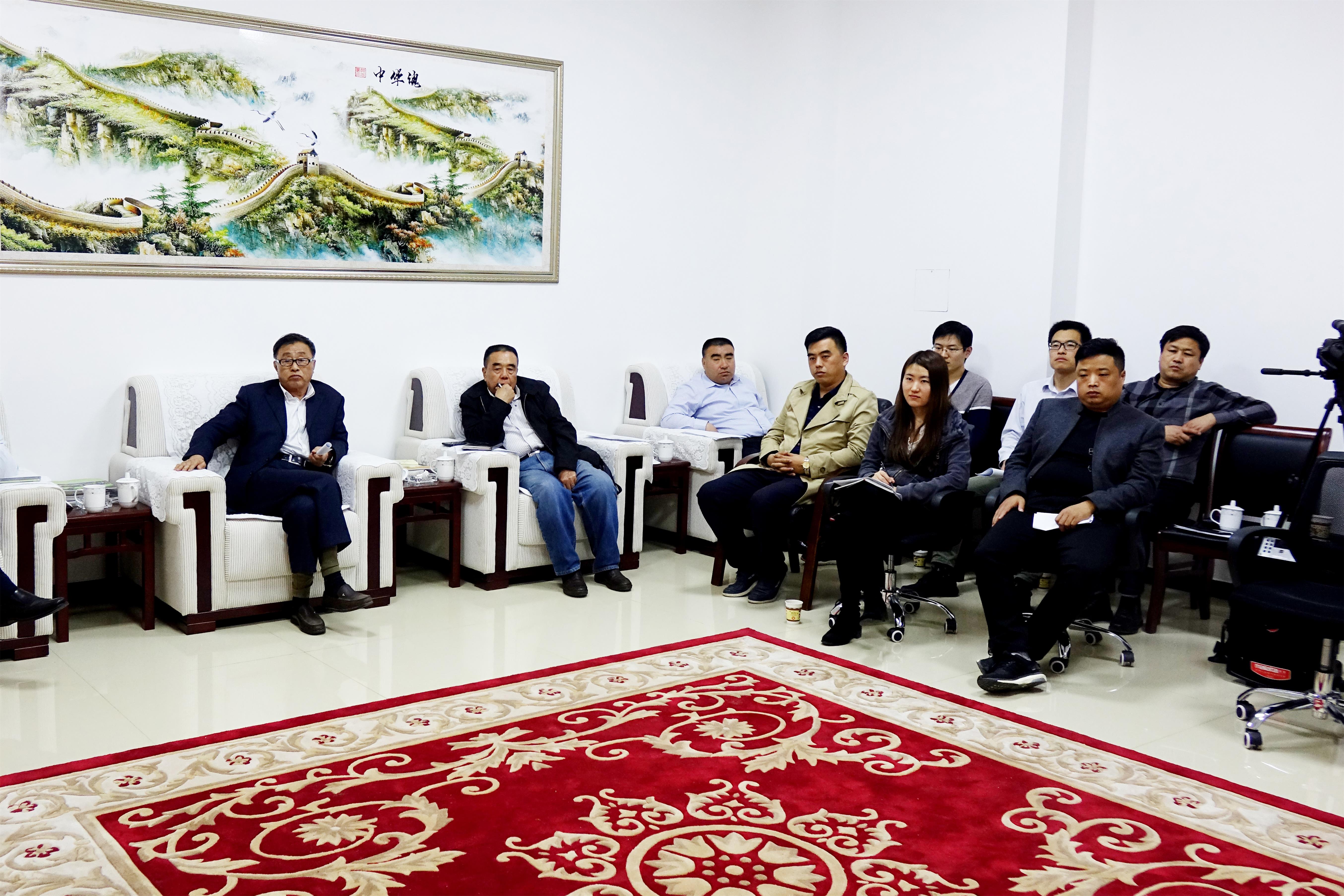 天津市山东德州商会会长、恒运能源集团董事局主席李长云组织召开商会第一届一次会长会议