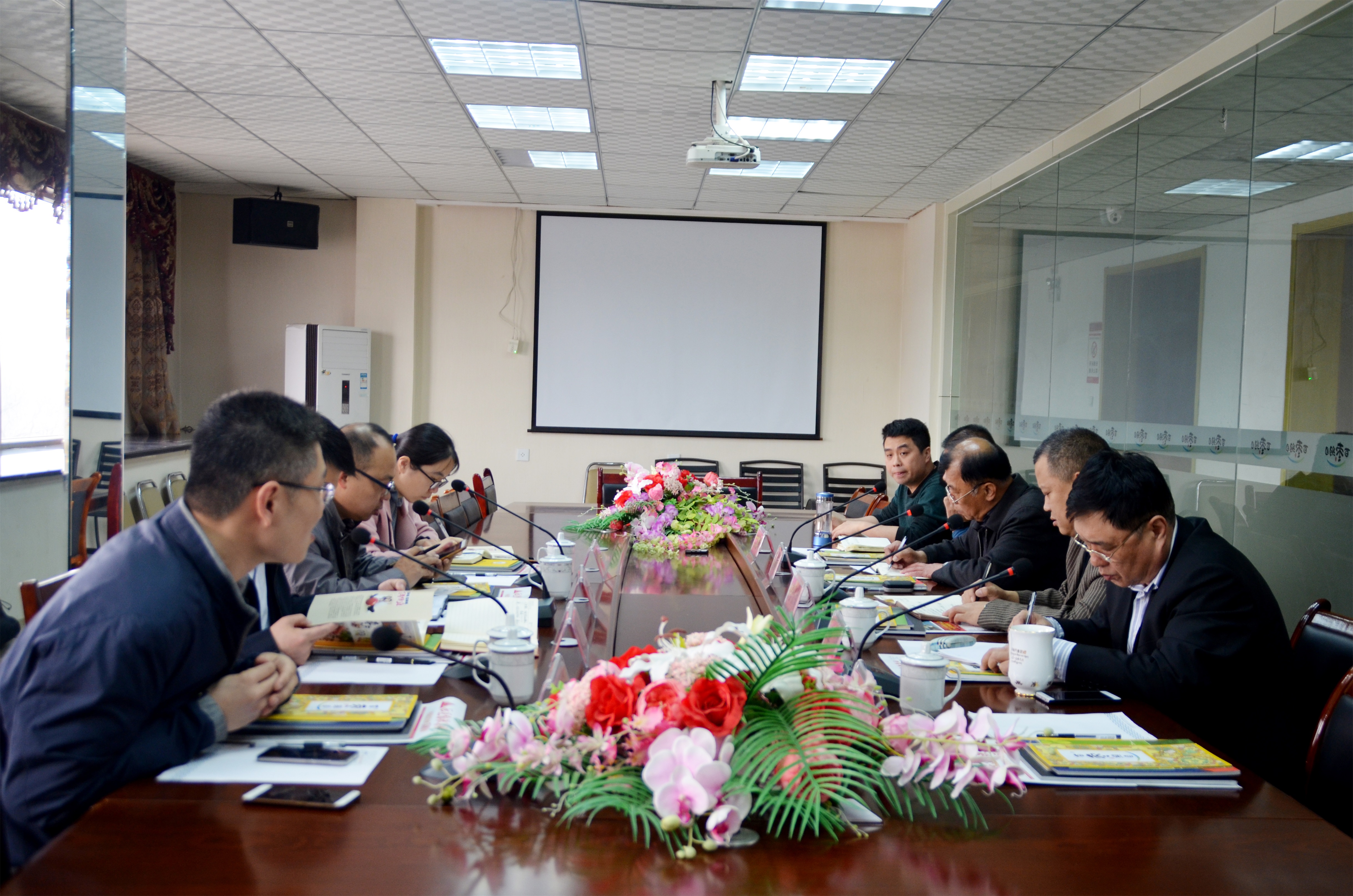 山东省工程咨询院咨询工程师徐军庆一行来恒运能源集团旗下农业企业百枣纲目(集团)考察