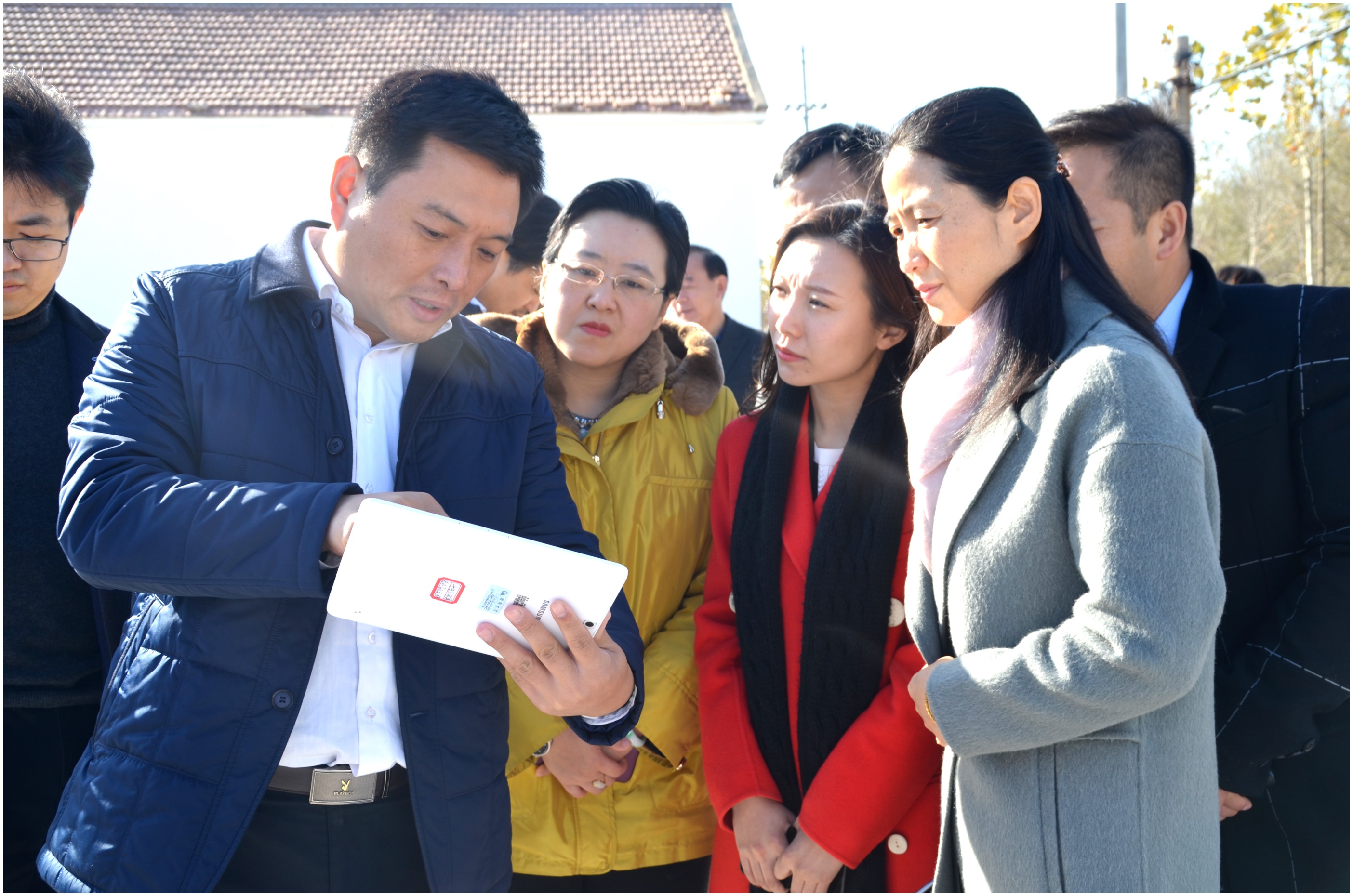 筑巢引凤 助推新发展