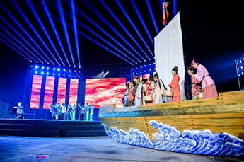 赋予文化内涵 打造活力枣产业 大型历史古装实景剧《始皇东巡》在百枣纲目(集团)金丝小枣博物馆广场惊艳亮相