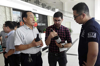 开启发展之旅 共谋多元发展 以色列考察团走进百枣纲目(集团)