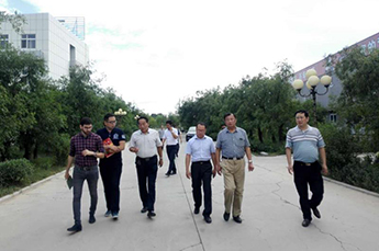 开启发展之旅 共谋多元发展 以色列考察团走进百枣纲目(集团)