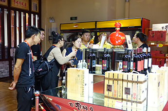 第29届中国（乐陵）金丝小枣文化节 暨第五届百枣纲目（集团）新品发布会第一场活动圆满结束 百枣纲目（集团）大型经销商、采购商主场