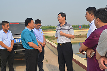 乐陵市委副书记、市长王大山一行到清洋湖水产养殖基地视察工作