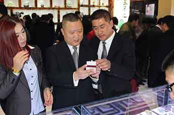 恒运集团玉石汇盛大开业