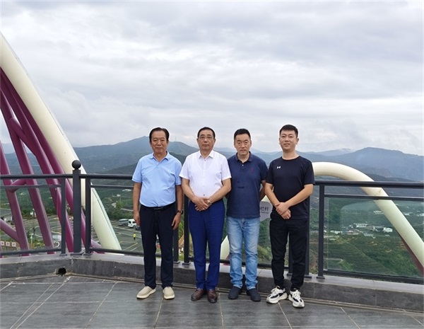 1758080612342406.jpg 1758080612342406.jpg